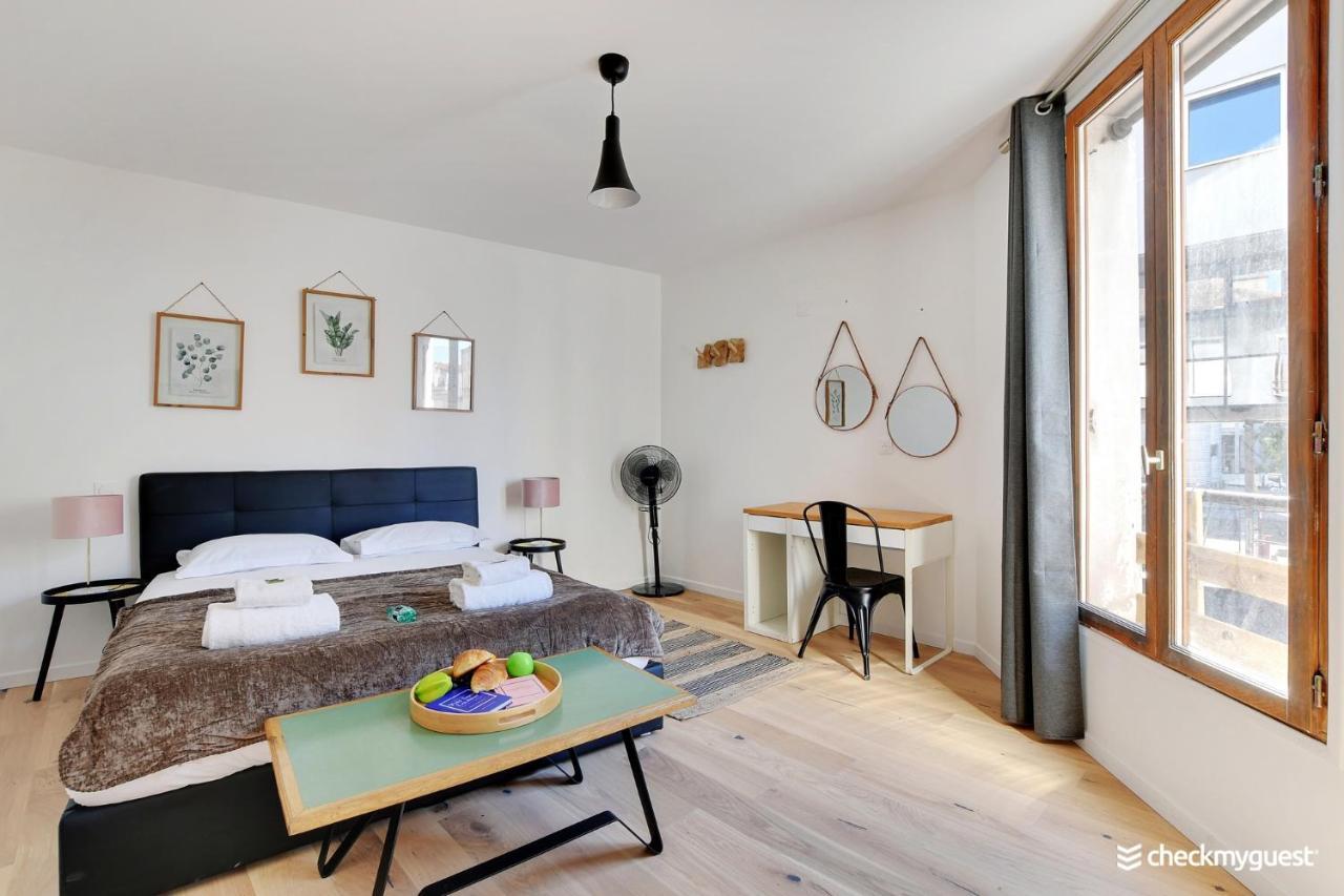 Appartement CMG Diderot / Montreuil à Montreuil  Extérieur photo